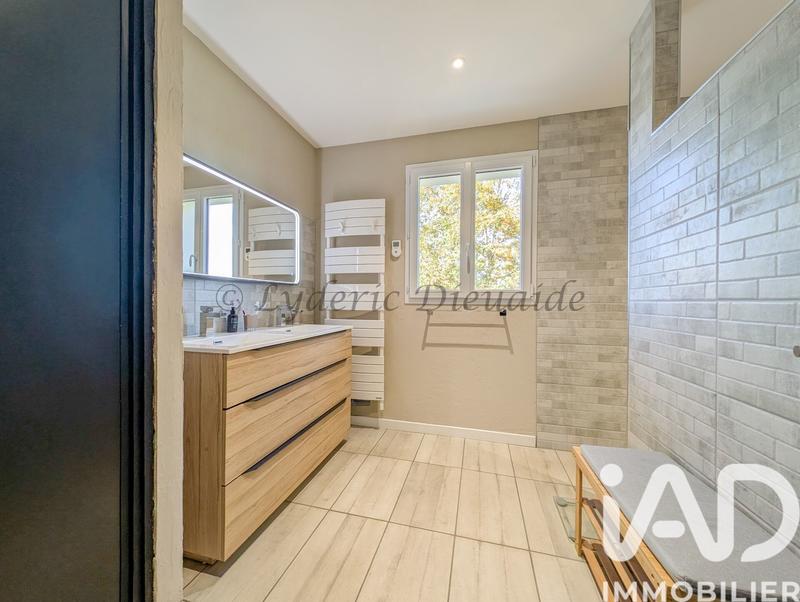 Maison - 177 m² - 5 pièces