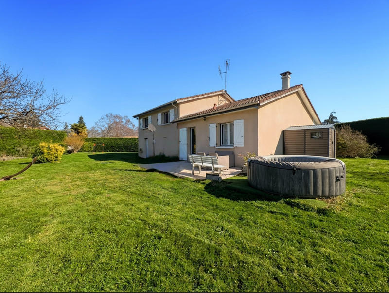 Maison - 97 m² - 5 pièces