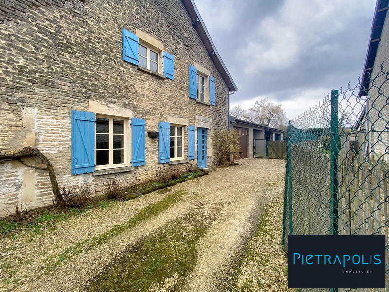 Maison - 84 m² - 3 pièces