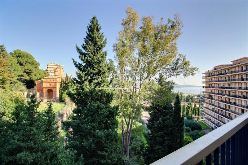 Appartement - 80 m² - 3 pièces