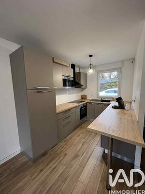 Maison - 87 m² - 6 pièces