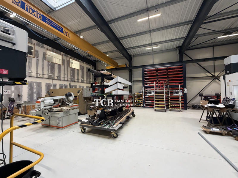 Local d'activités - 500 m²