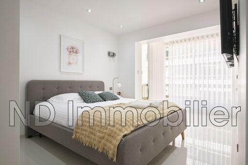 Appartement - 90 m² - 4 pièces