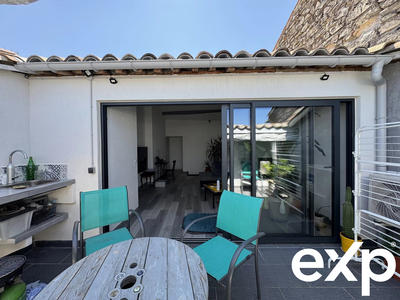 Maison traditionnelle - 84 m² - 4 pièces