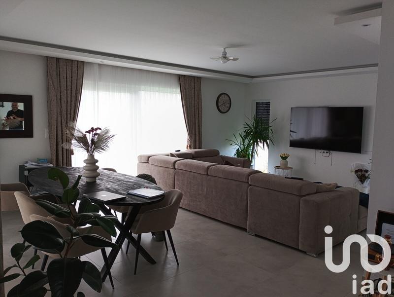 Maison - 143 m² - 8 pièces