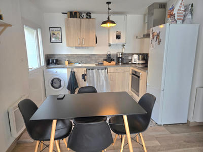 Immeuble - 160 m² - 9 pièces