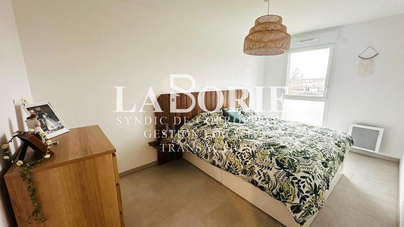 Appartement - 94 m² - 5 pièces