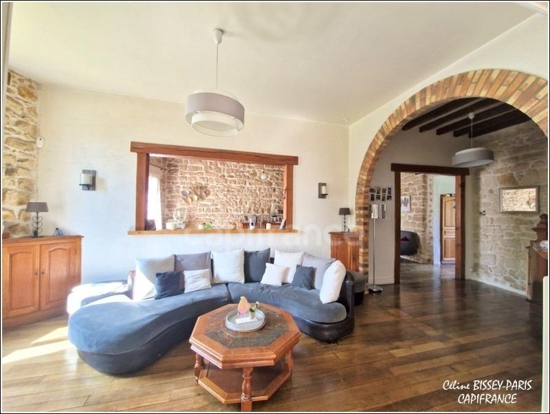 Maison - 208 m² - 7 pièces