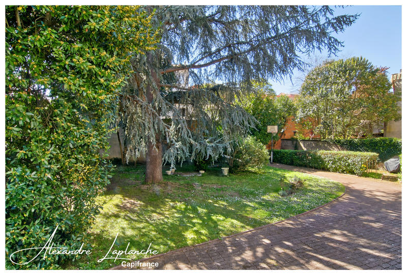 Maison bourgeoise - 217 m² - 10 pièces