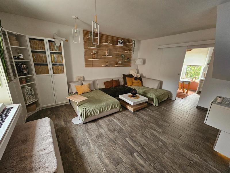 Maison - 206 m² - 9 pièces