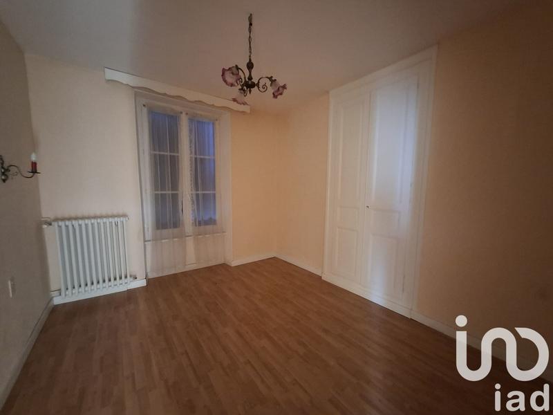 Maison - 219 m² - 9 pièces