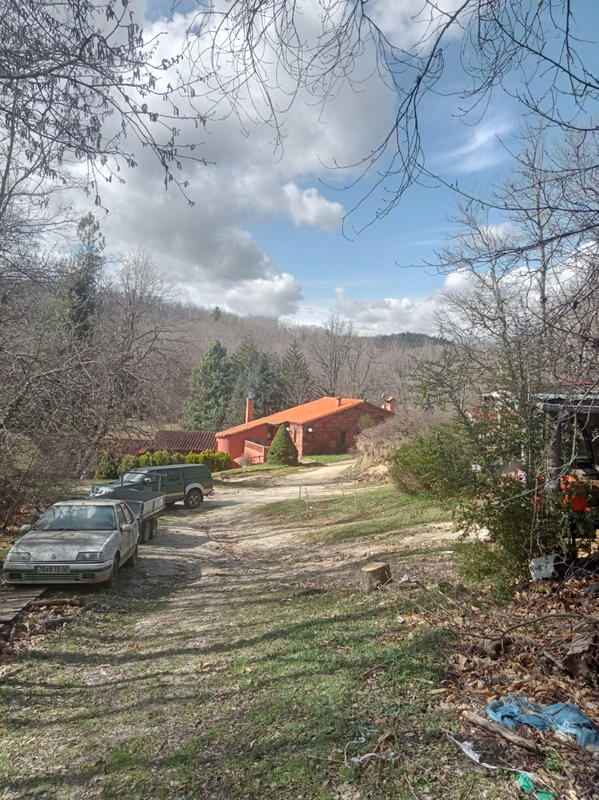 Maison - 275 m² - 9 pièces