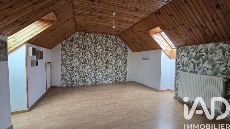 Maison - 107 m² - 5 pièces
