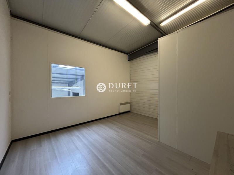 Local d'activités - 409 m²