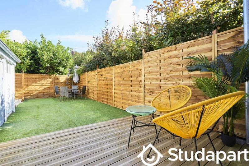 Chambre - 10 m² - 1 pièce