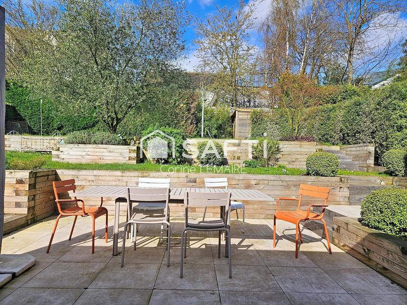 Villa - 159 m² - 8 pièces