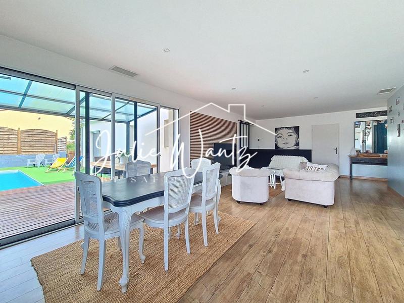 Maison - 127 m² - 6 pièces