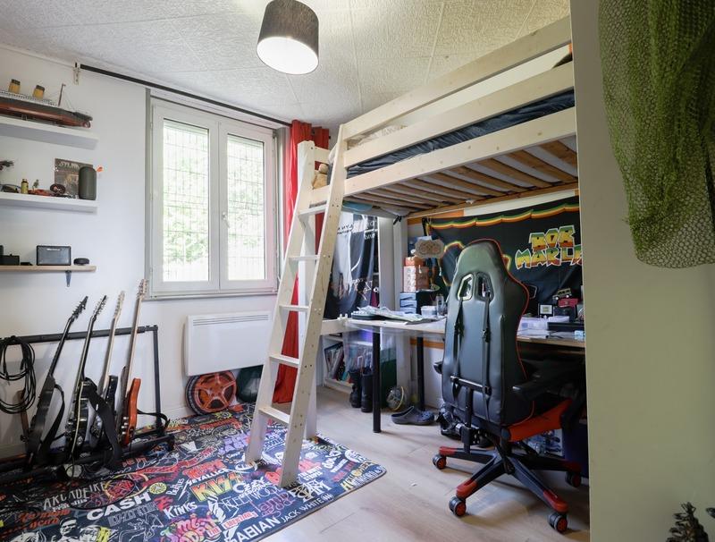 Maison - 137 m² - 6 pièces