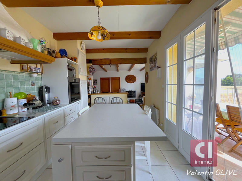 Maison - 137 m² - 6 pièces