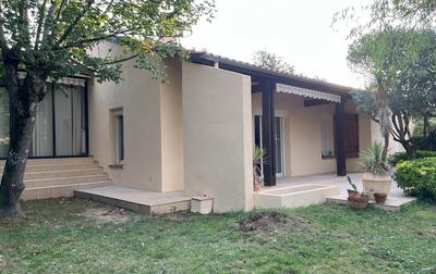 Maison - 185 m² - 8 pièces