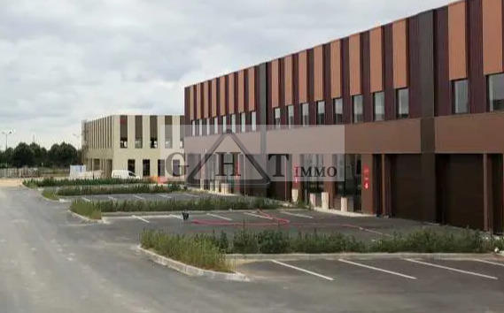 Entrepôt - 1 971 m²