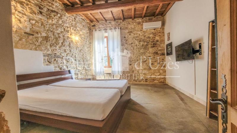 Demeure - 200 m² - 10 pièces