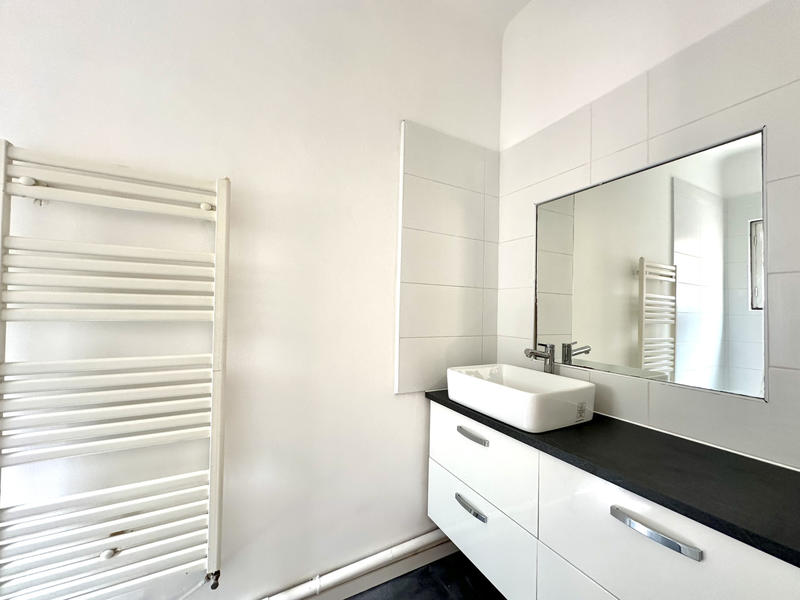 Appartement - 75 m² - 3 pièces