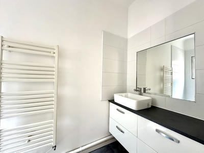 Appartement - 75 m² - 3 pièces