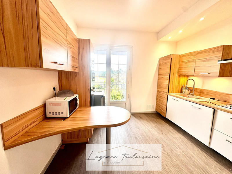 Maison - 250 m² - 10 pièces