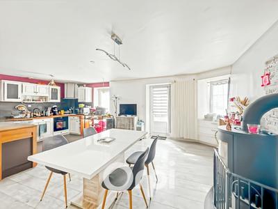 Maison - 108 m² - 4 pièces