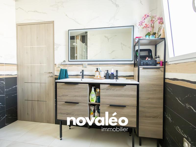 Maison - 120 m² - 4 pièces