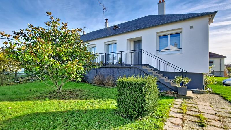 Maison - 95 m² - 4 pièces