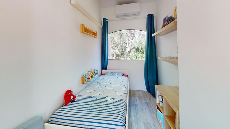 Villa - 204 m² - 6 pièces