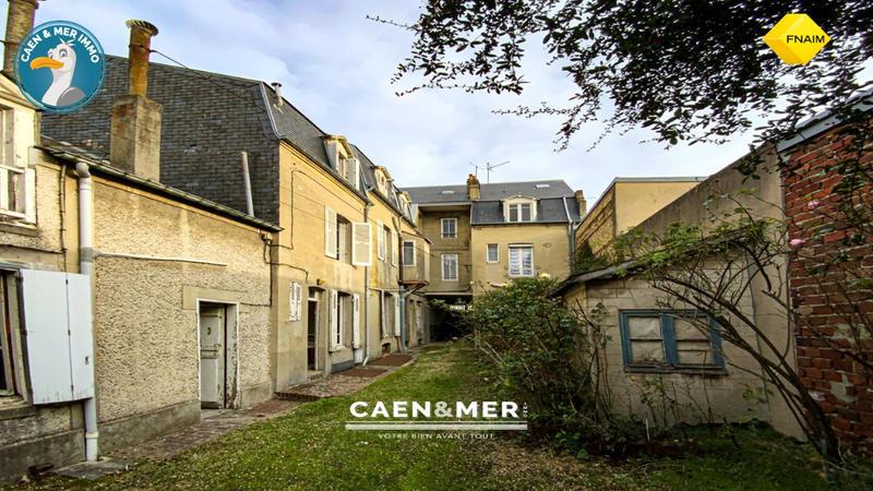 Maison - 500 m² - 18 pièces