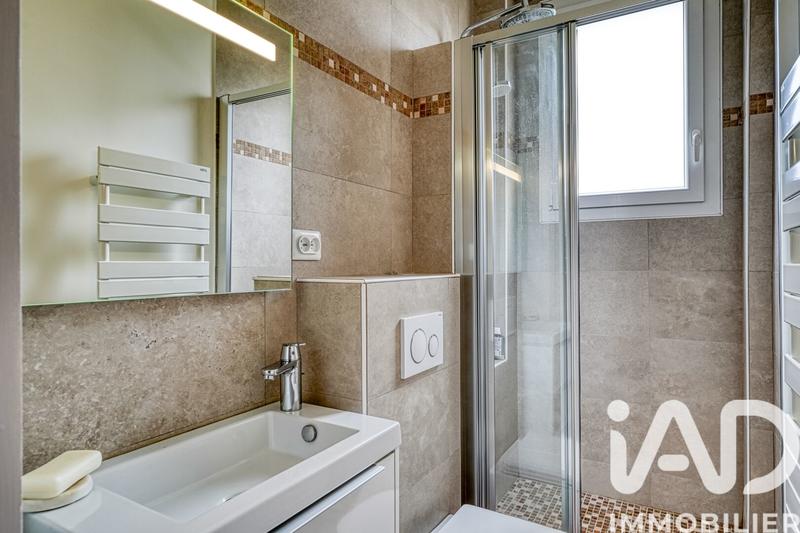 Maison - 184 m² - 9 pièces