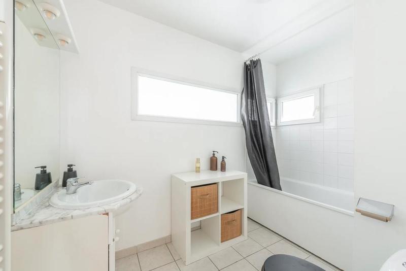 Appartement - 104 m² - 5 pièces