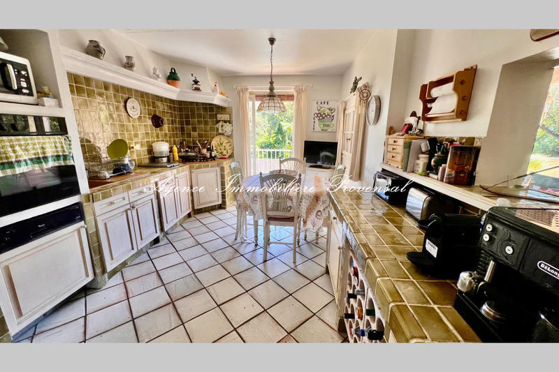 Maison - 172 m² - 7 pièces