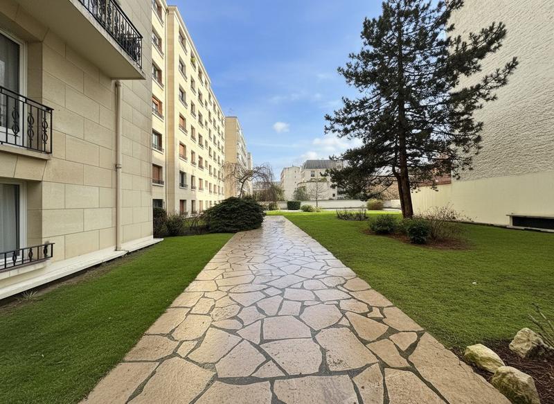 Appartement - 77 m² - 4 pièces