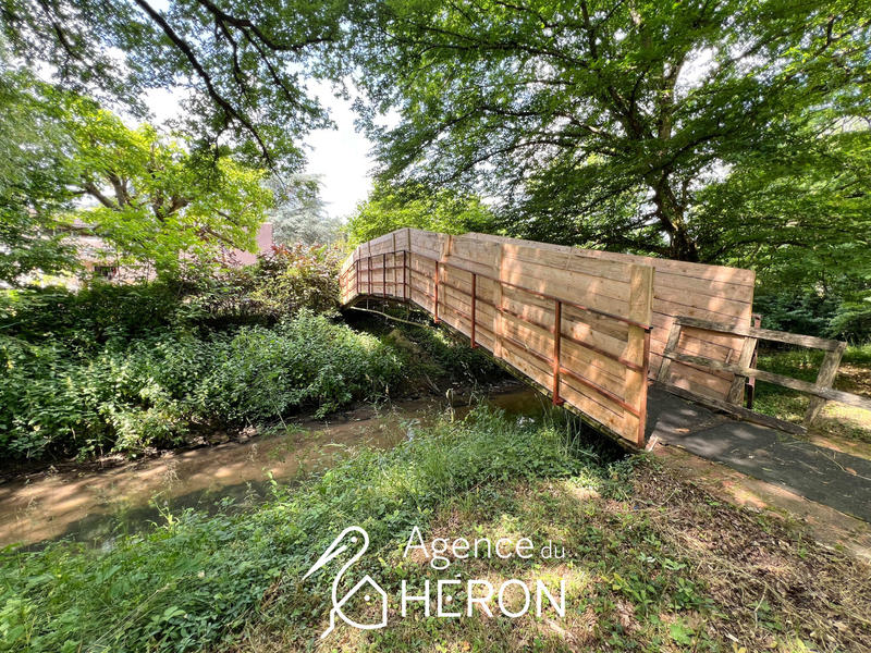 Maison - 304 m² - 10 pièces