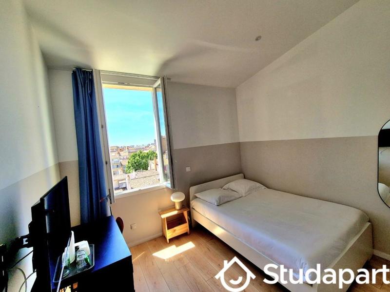 Chambre - 12 m² - 1 pièce