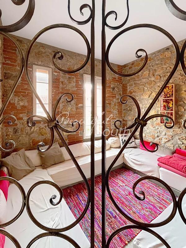 Maison de ville - 220 m² - 6 pièces