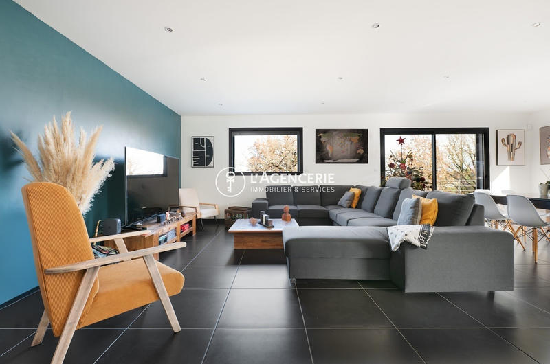 Maison - 184 m² - 6 pièces