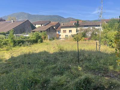 Terrain constructible - 891 m²