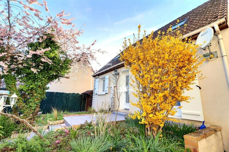 Maison - 87 m² - 5 pièces