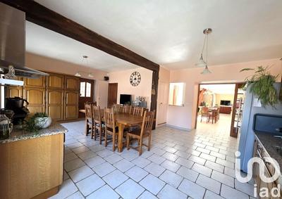 Maison - 265 m² - 7 pièces