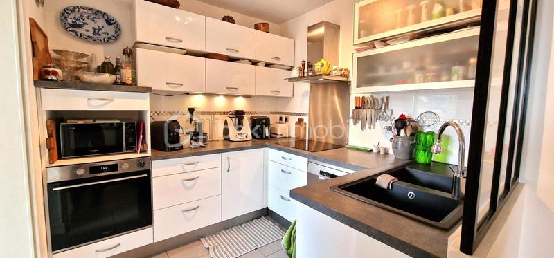 Maison jumelée - 160 m² - 4 pièces