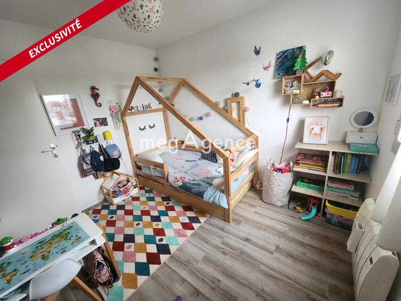 Appartement - 100 m² - 4 pièces