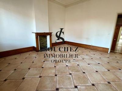 Maison - 250 m² - 8 pièces