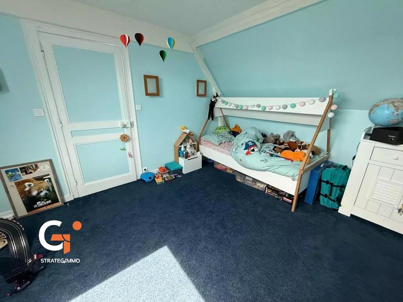 Maison - 140 m² - 6 pièces