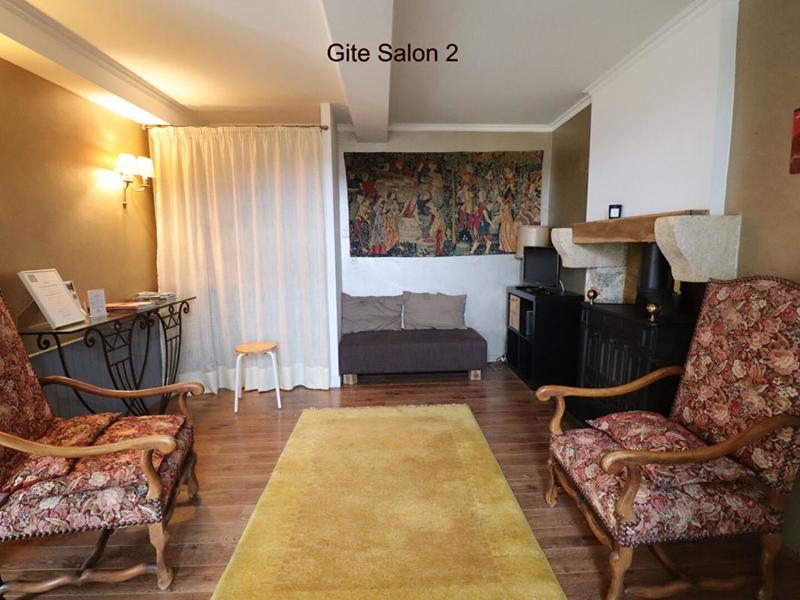 Maison - 460 m² - 12 pièces